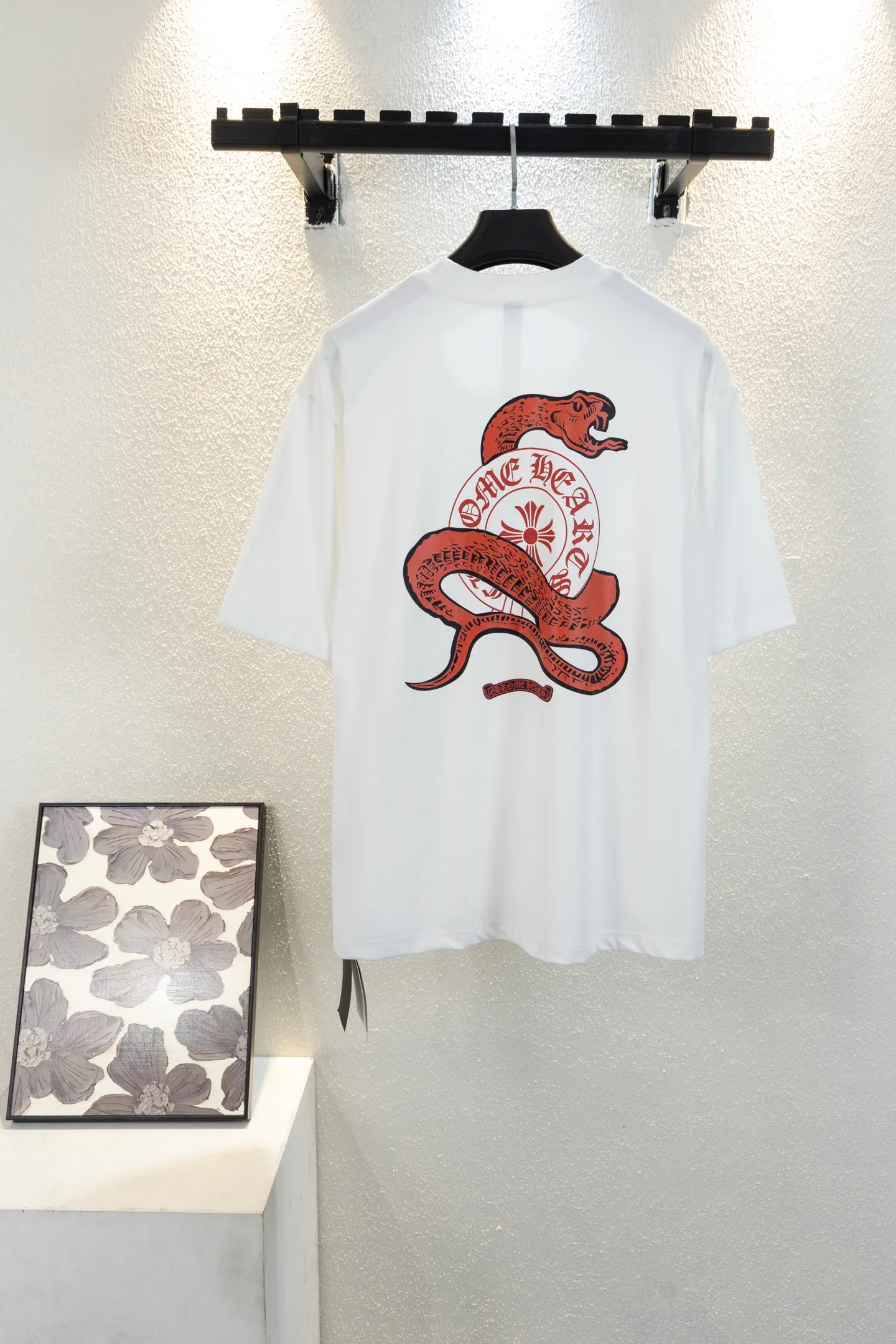 🅿️190 style number k736 Chrome hearte/Chrome heart ch 25ss Miami limited edition Sanskrit Year of the Dragon limited printed T-shirt short sleeves. A must-have item for daily commuting for men and women in light luxury. The correct version is welcome to compare. Detailed features: ·280 grams of 100% pure cotton double yarn jersey fabric. ·Custom dyed in the same cylinder, special thickened 32 pieces of double-strand 1x1 thread. ·Double-needle cross-stitch technology. ·Original main mark washed hangtag. COLOUR: black white SIZE: xs s m L